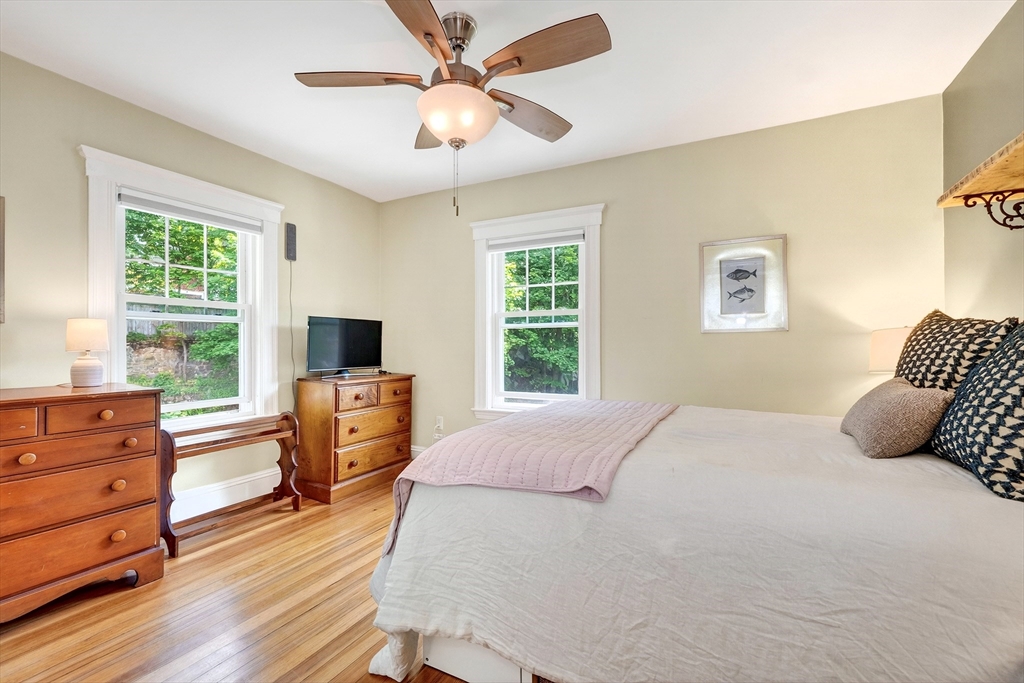 45 Maple Rd