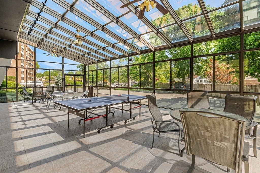 53 Melrose St Unit: 6F