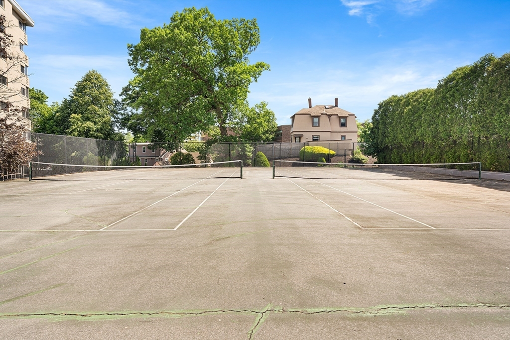 53 Melrose St Unit: 6F