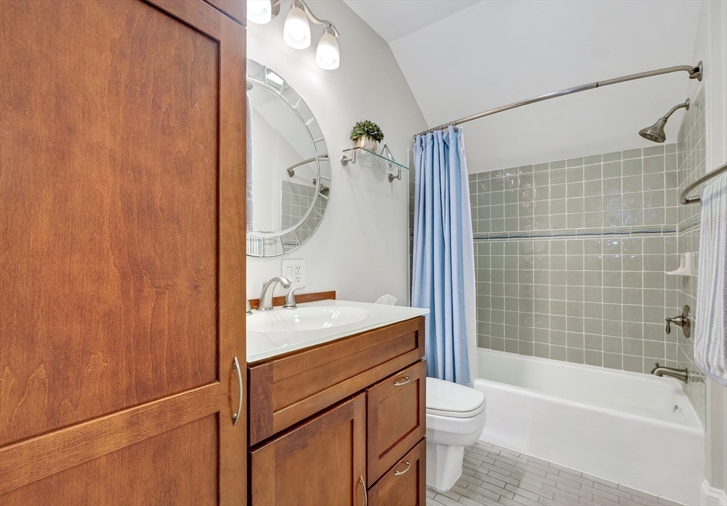 34 Greenwood Avenue