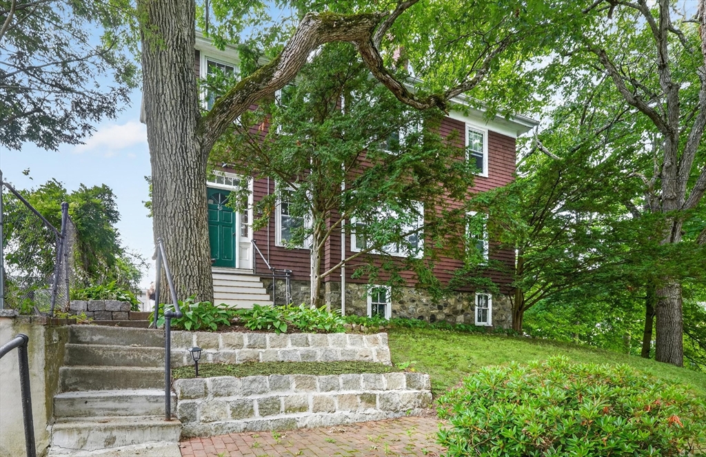 46 Oakland Street