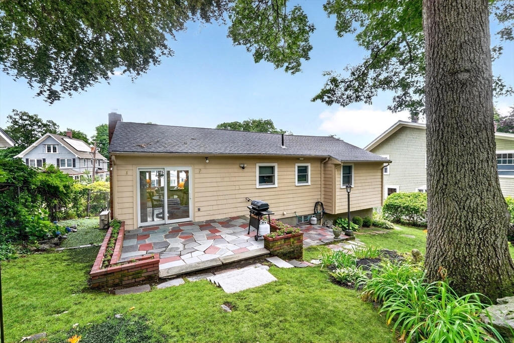 56 Nowell Rd