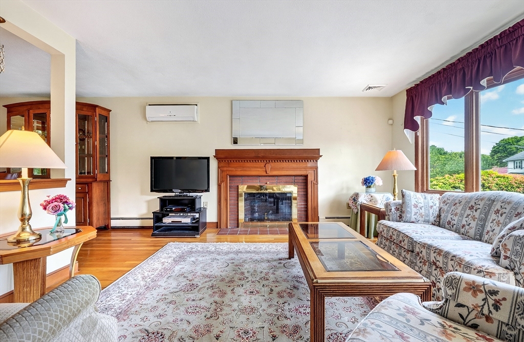 56 Nowell Rd