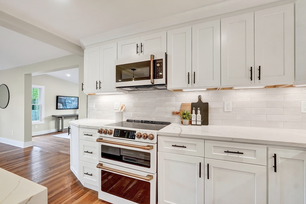 28 Fieldstone Dr