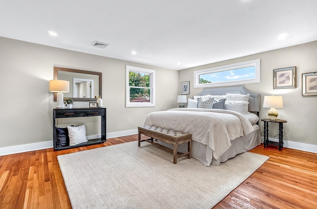 28 Fieldstone Dr