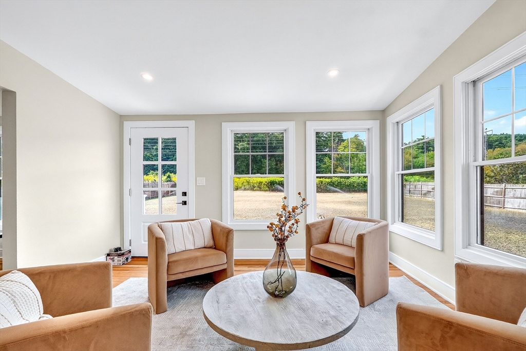 28 Fieldstone Dr