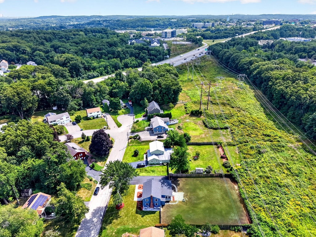 28 Fieldstone Dr