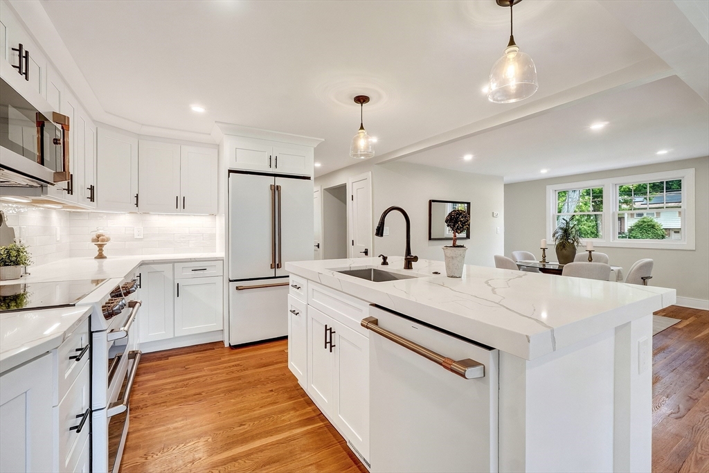 28 Fieldstone Dr