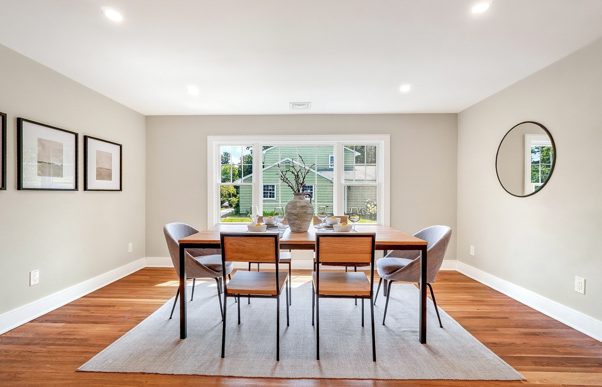 28 Fieldstone Dr