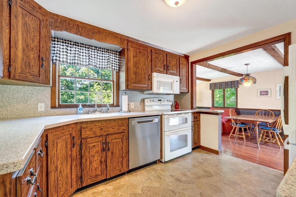 66 Stillman Rd
