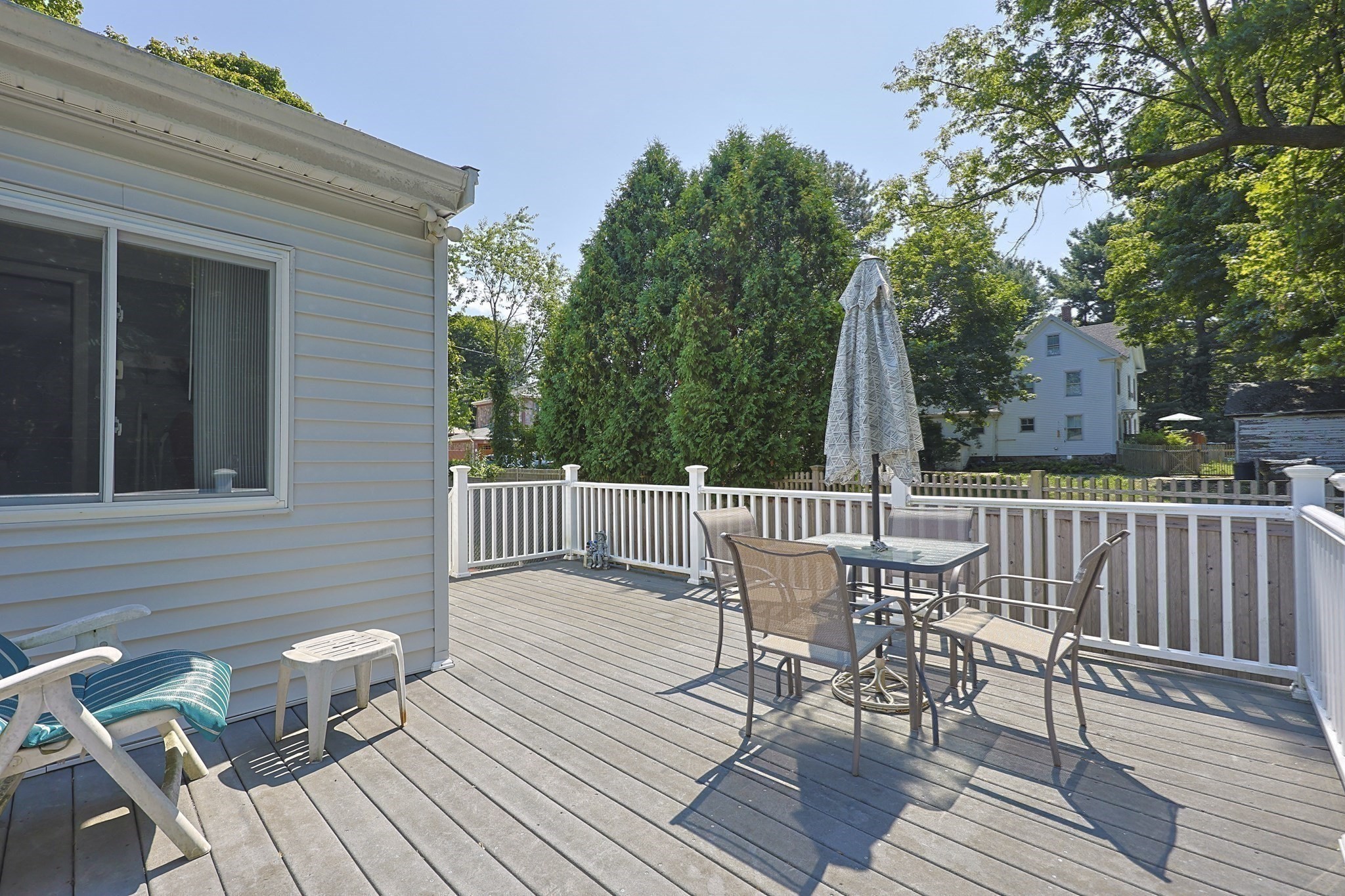 37 Cliftondale