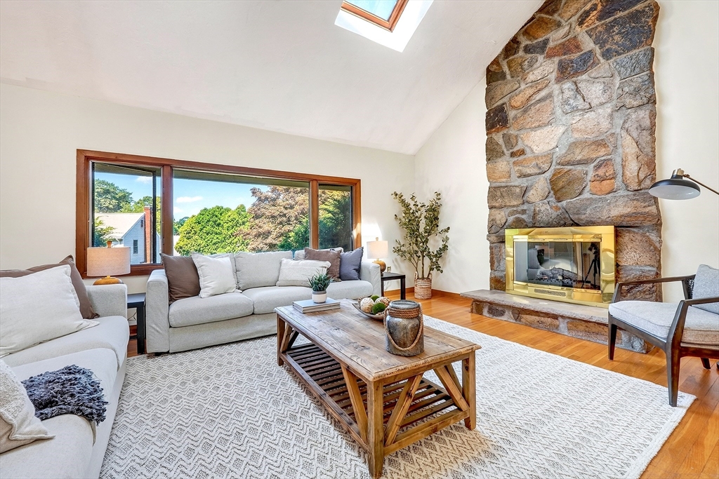 3 Macone Cir