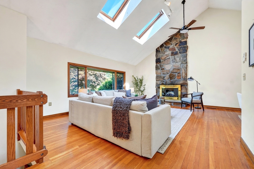 3 Macone Cir