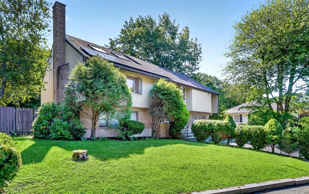 3 Macone Cir