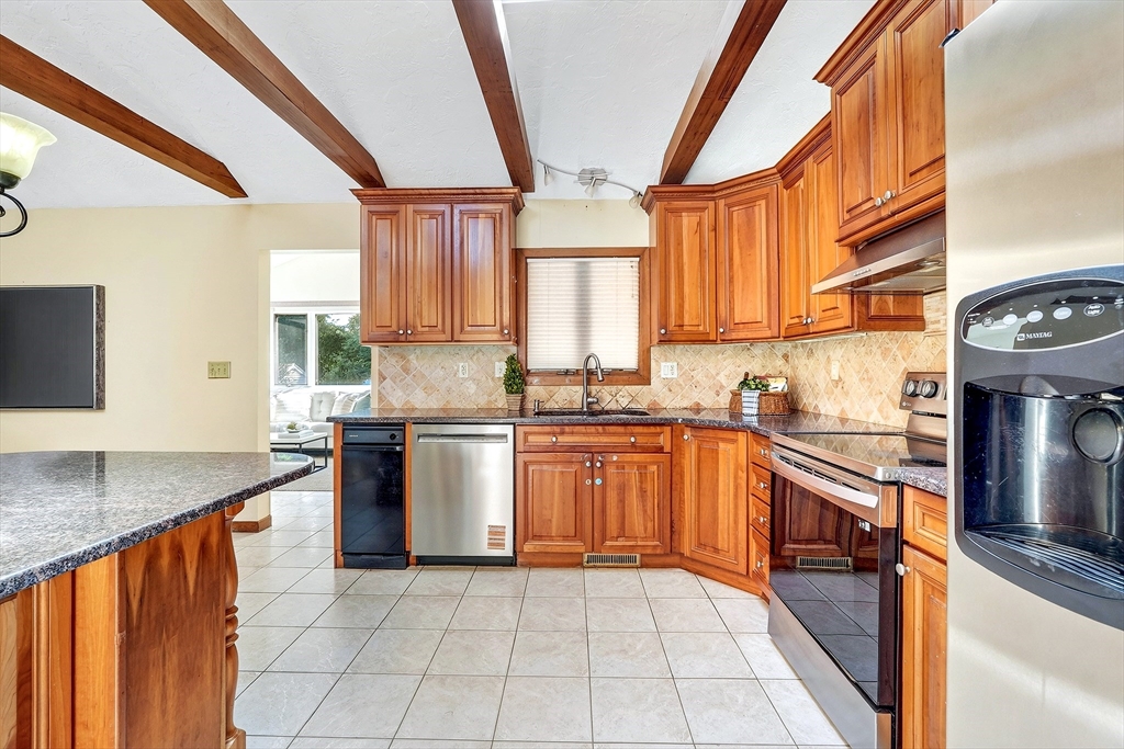 3 Macone Cir