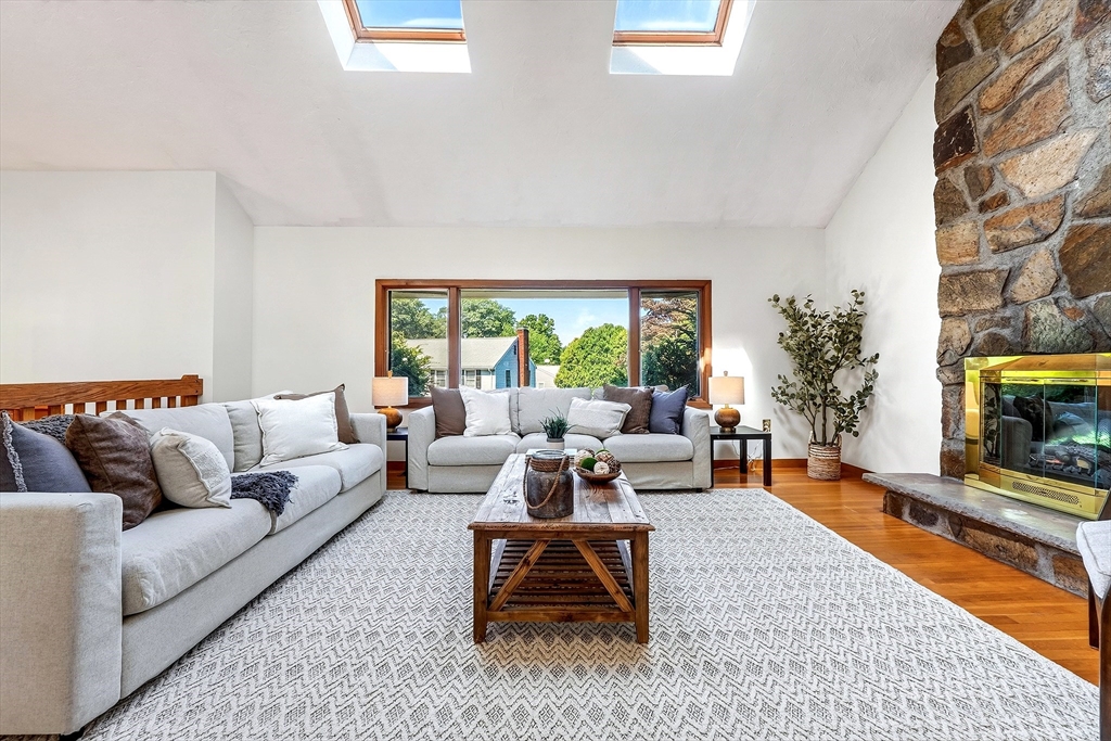 3 Macone Cir
