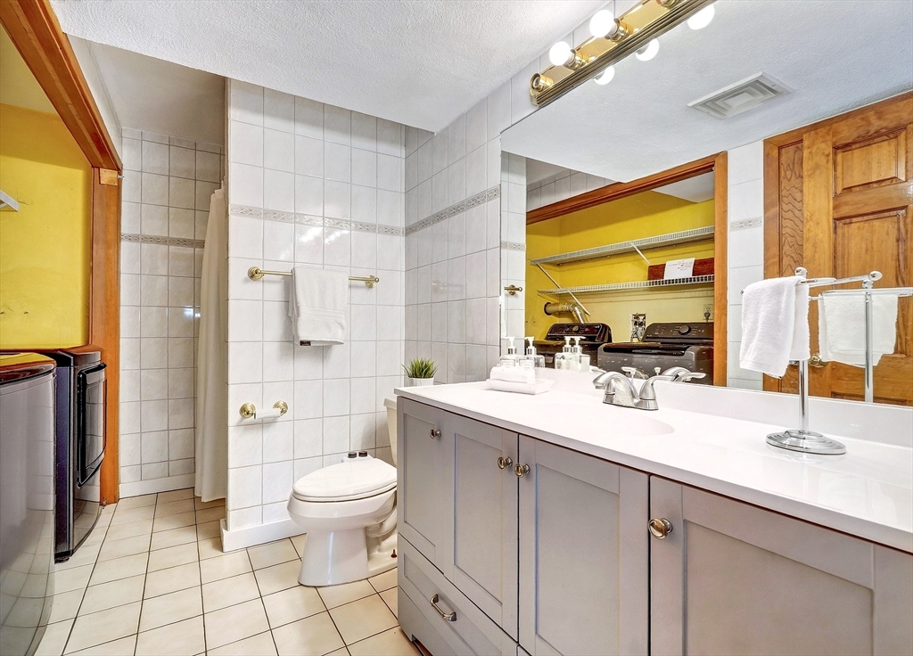 3 Macone Cir