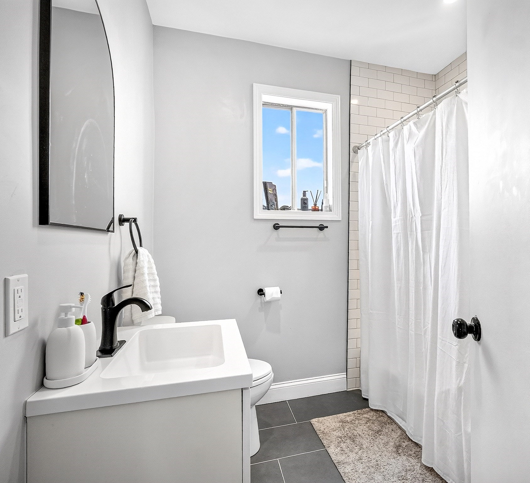 217 Highland Ave # 5