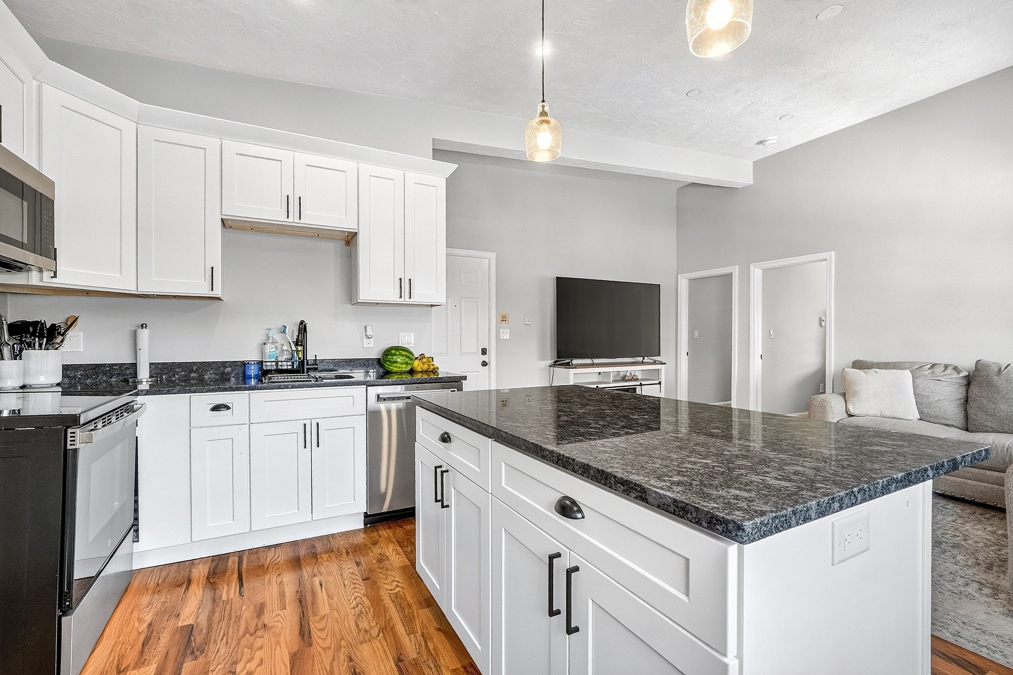 217 Highland Ave # 5