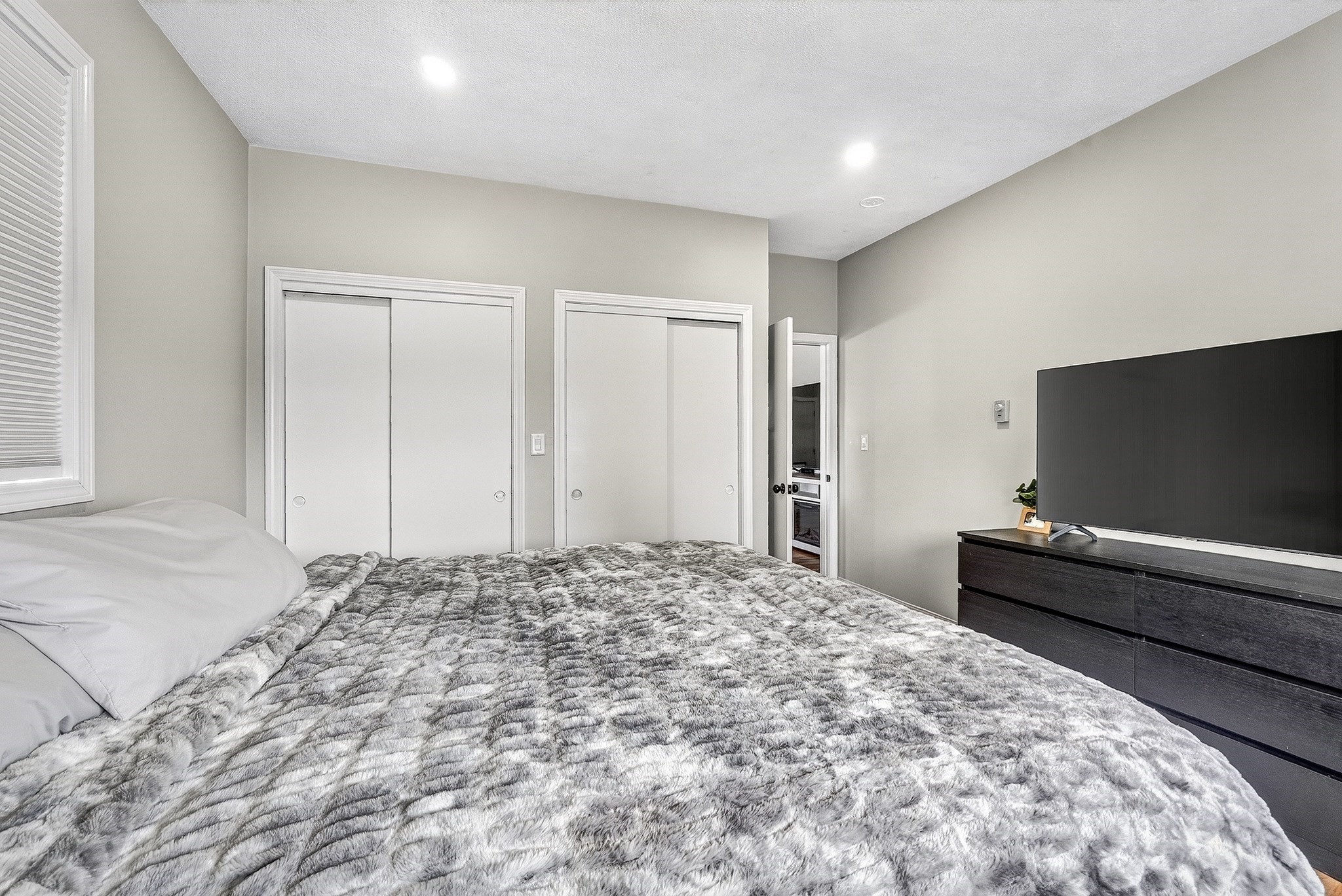 217 Highland Ave # 5