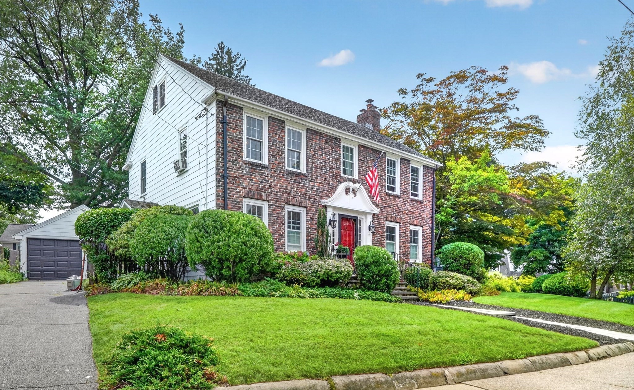 41 Hillcrest Ave
