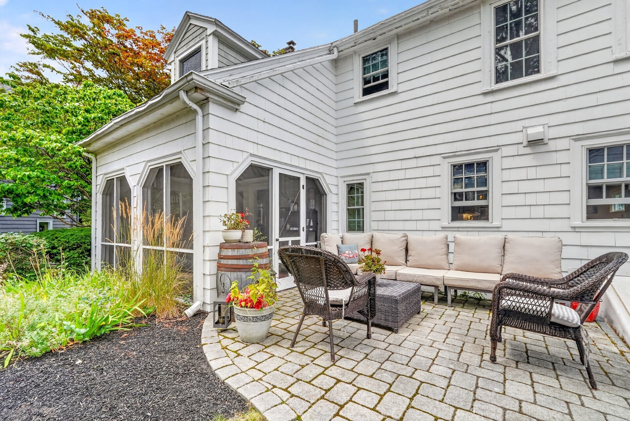 41 Hillcrest Ave
