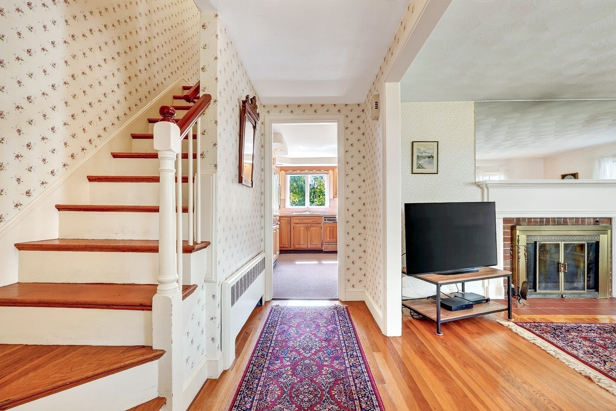 219 Laurel Street