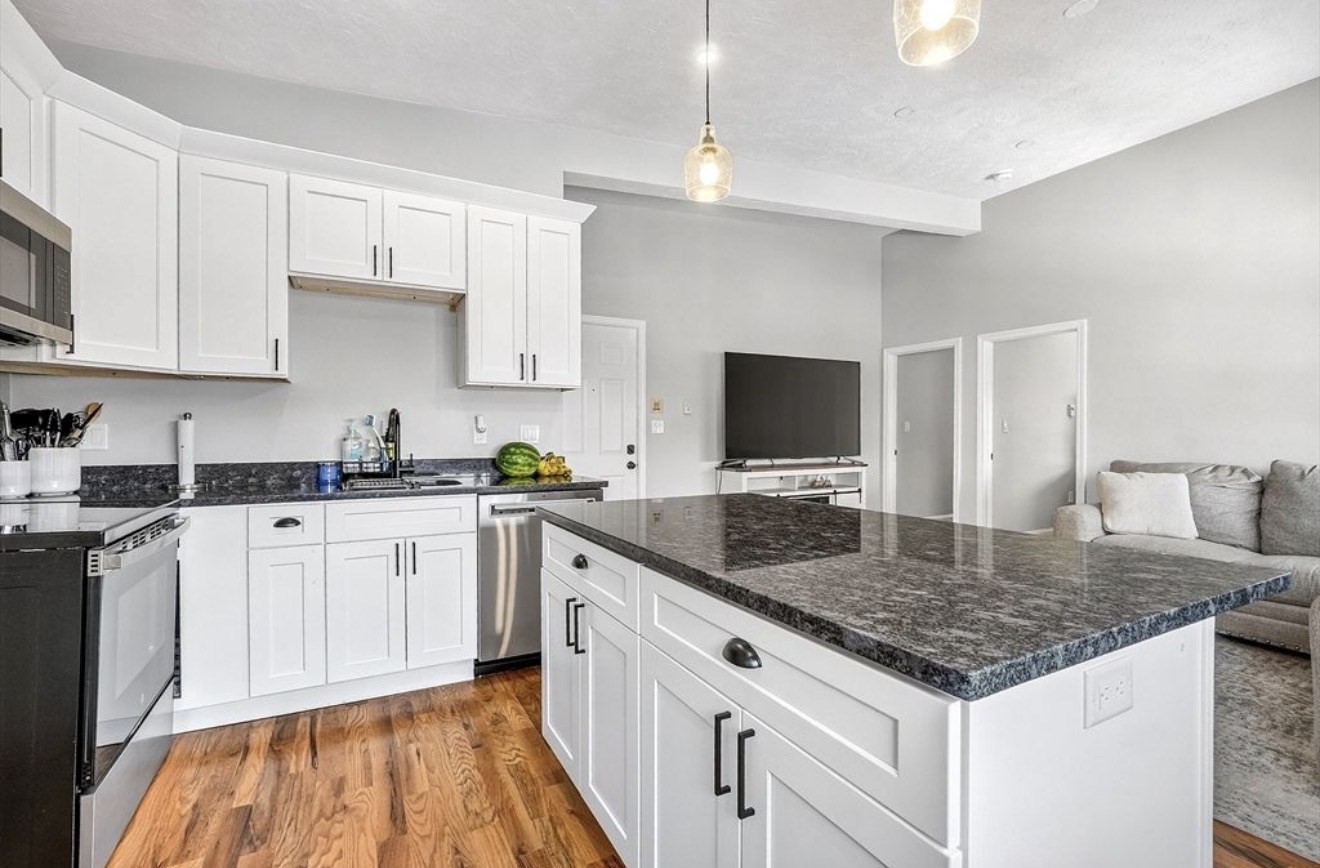 217 Highland Ave # 5