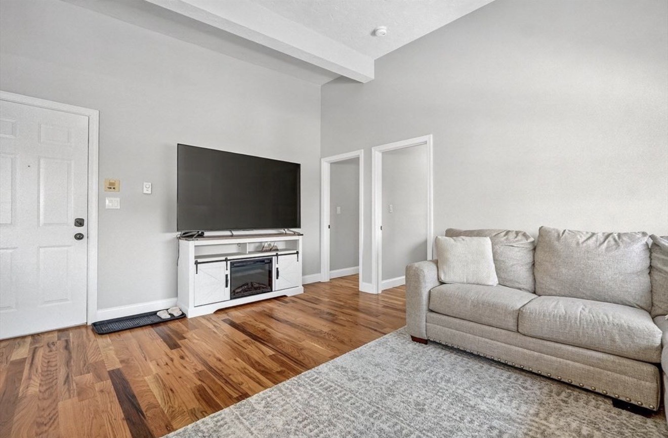 217 Highland Ave # 5