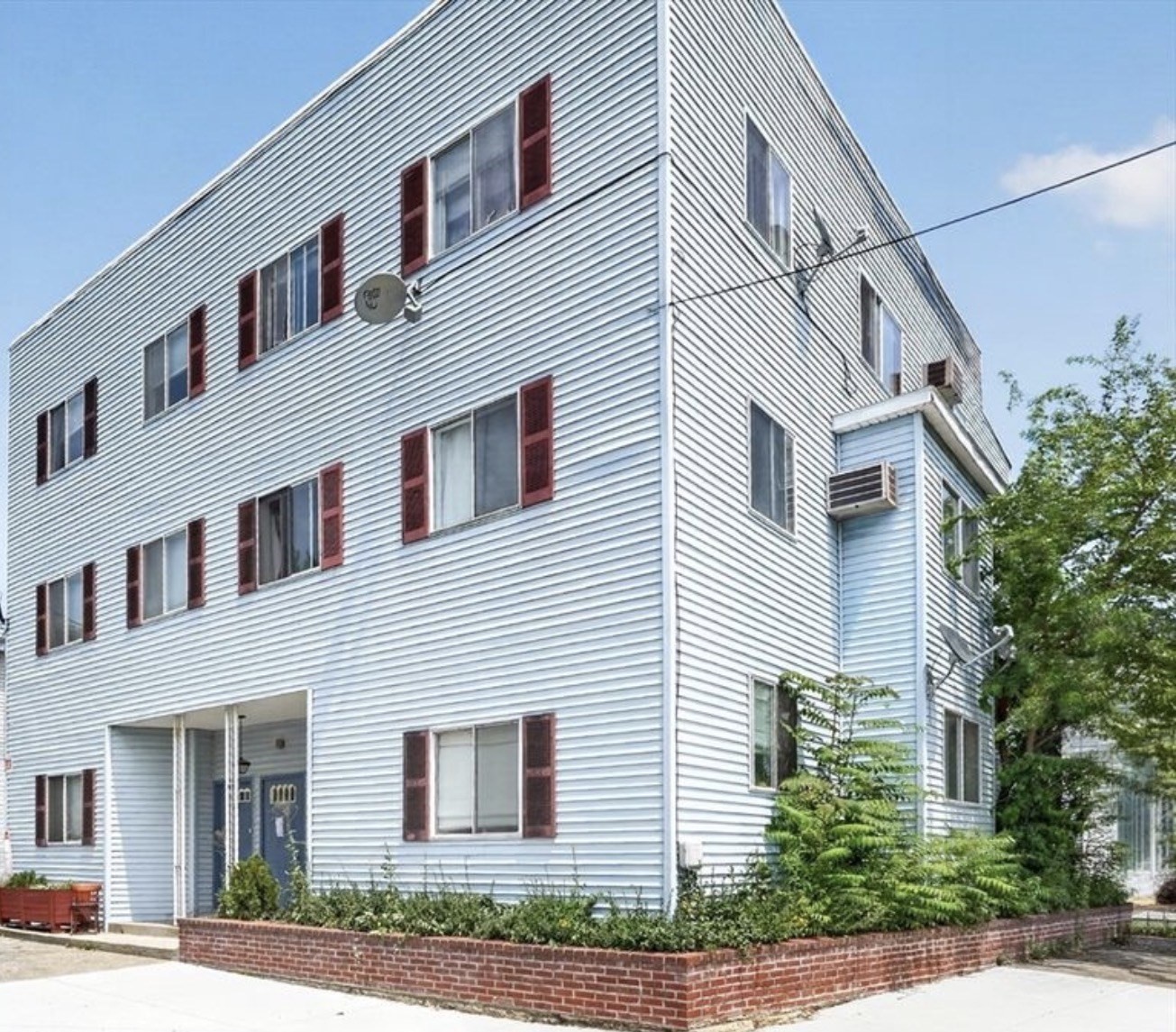 217 Highland Ave # 5