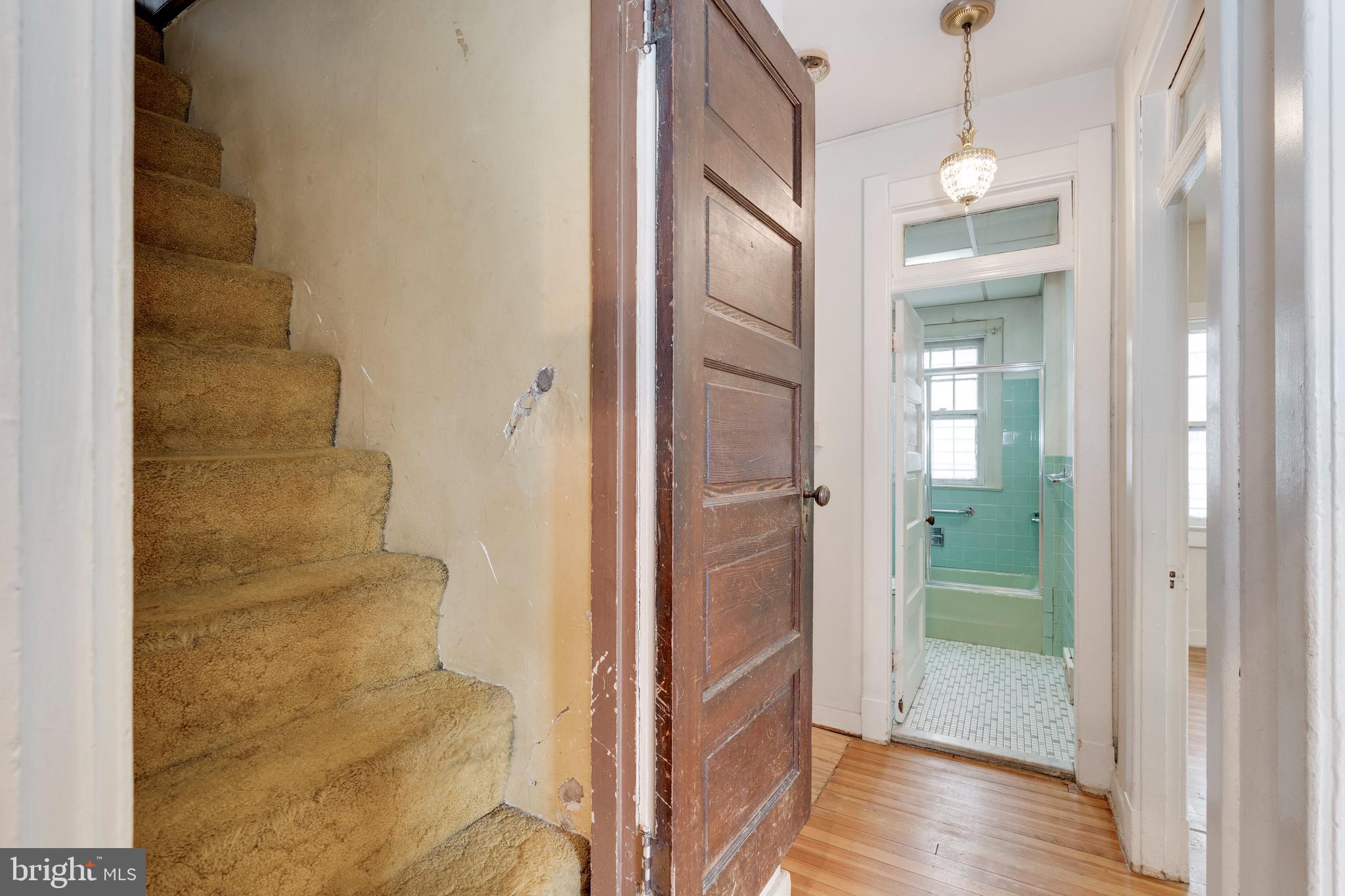 2910 S Dakota Ave NE