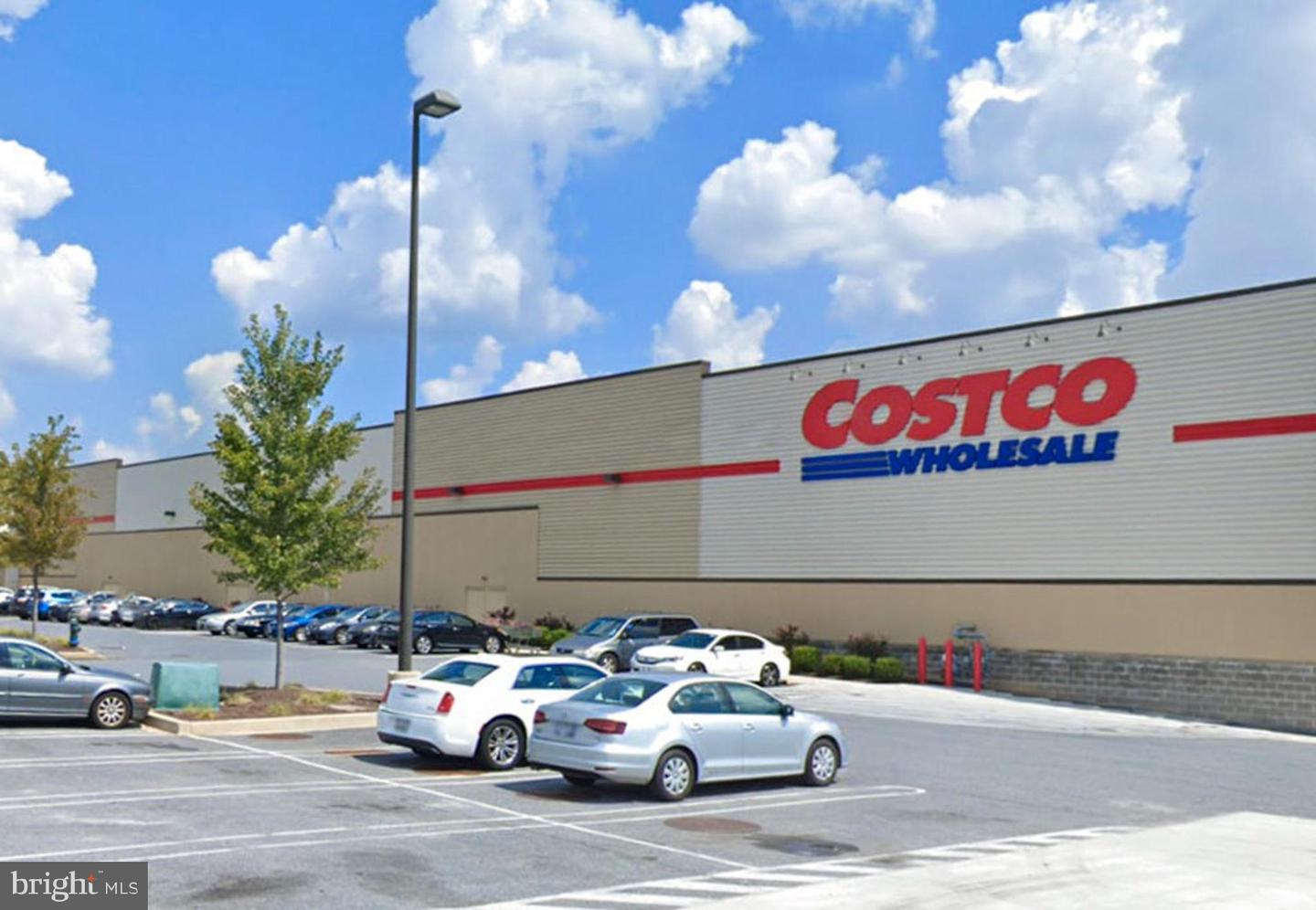 2910 S Dakota Ave NE