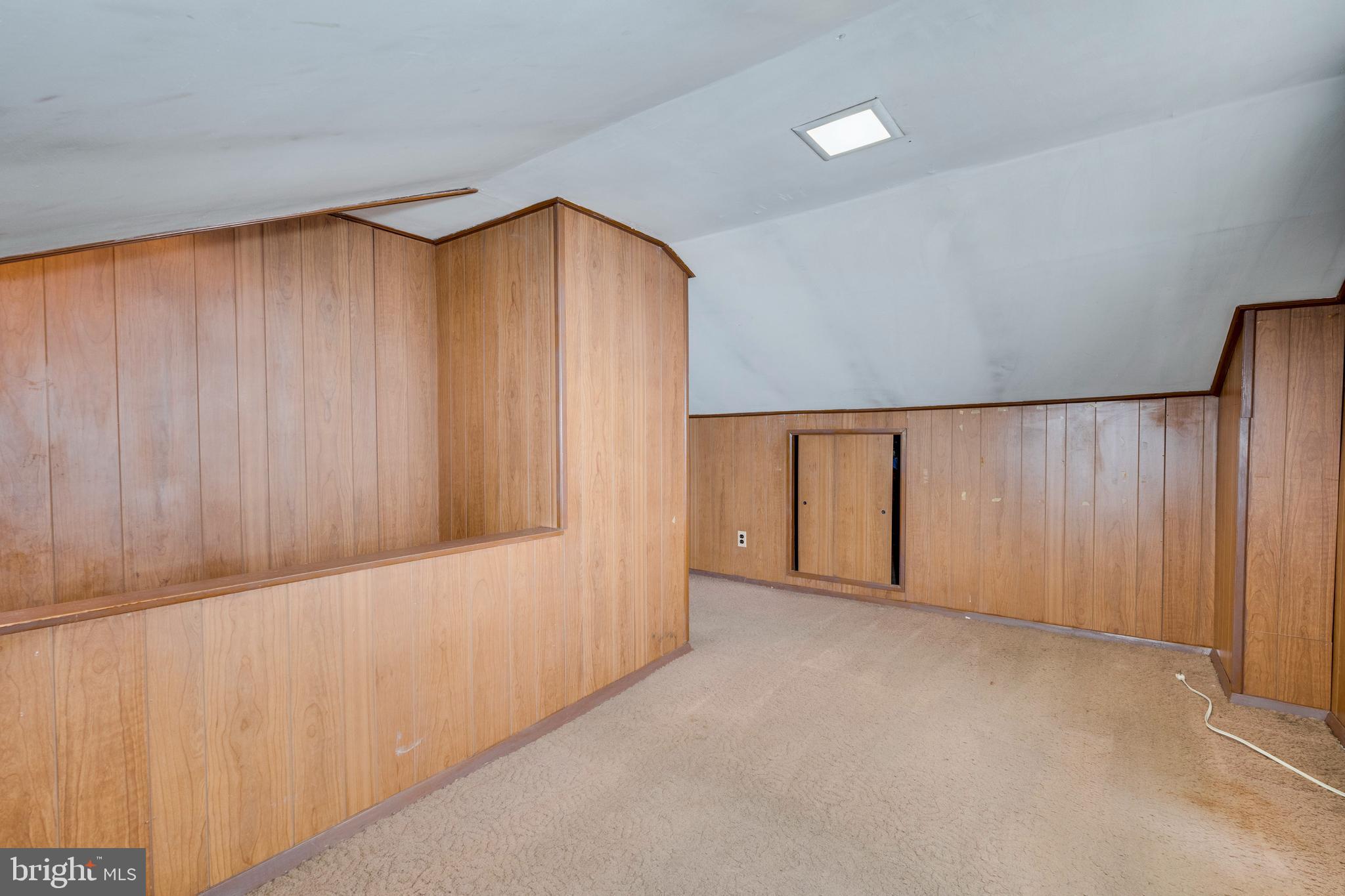 2910 S Dakota Ave NE