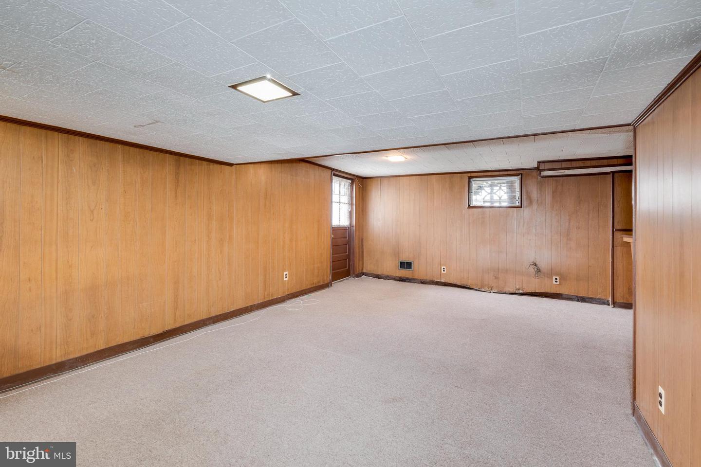 2910 S Dakota Ave NE