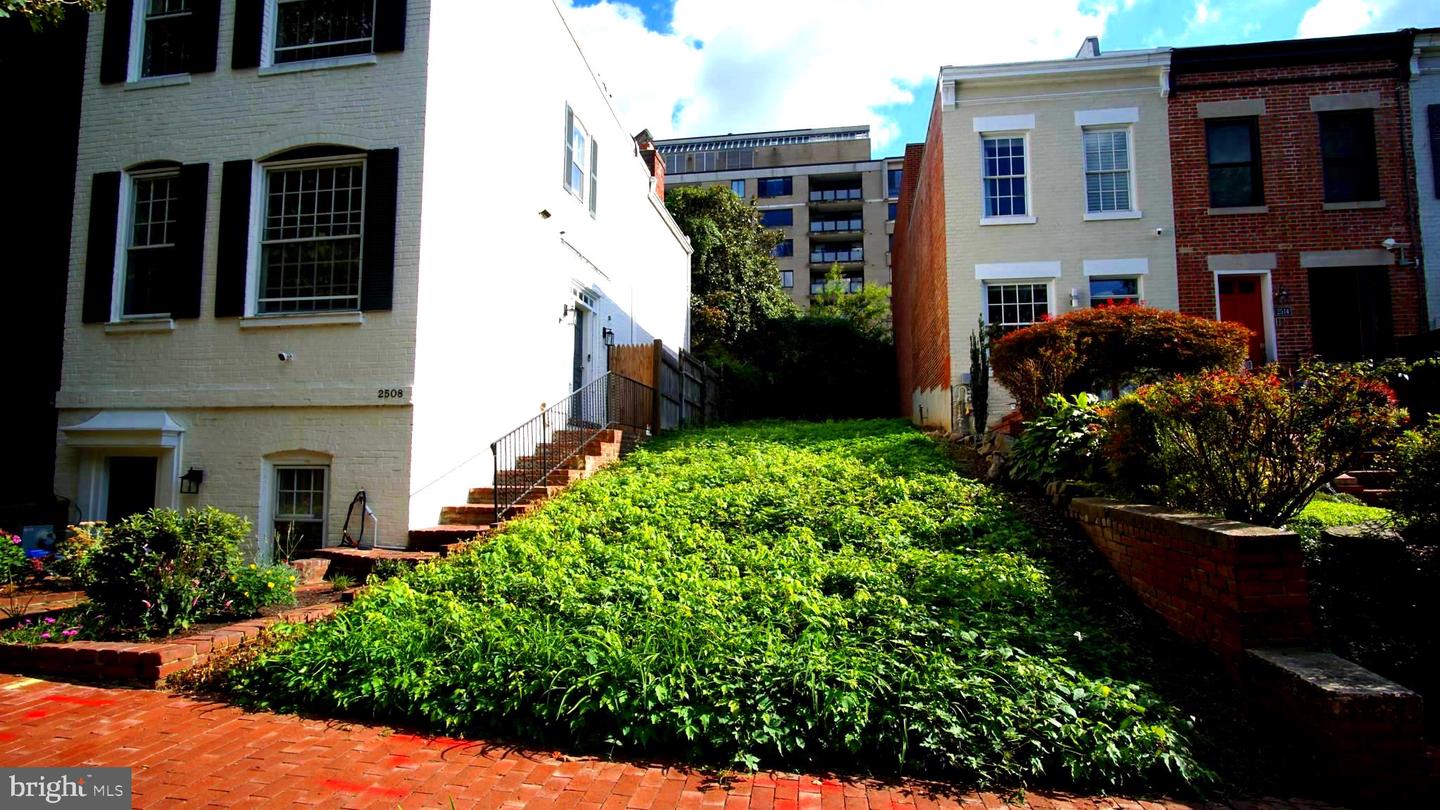 2510 I St NW
