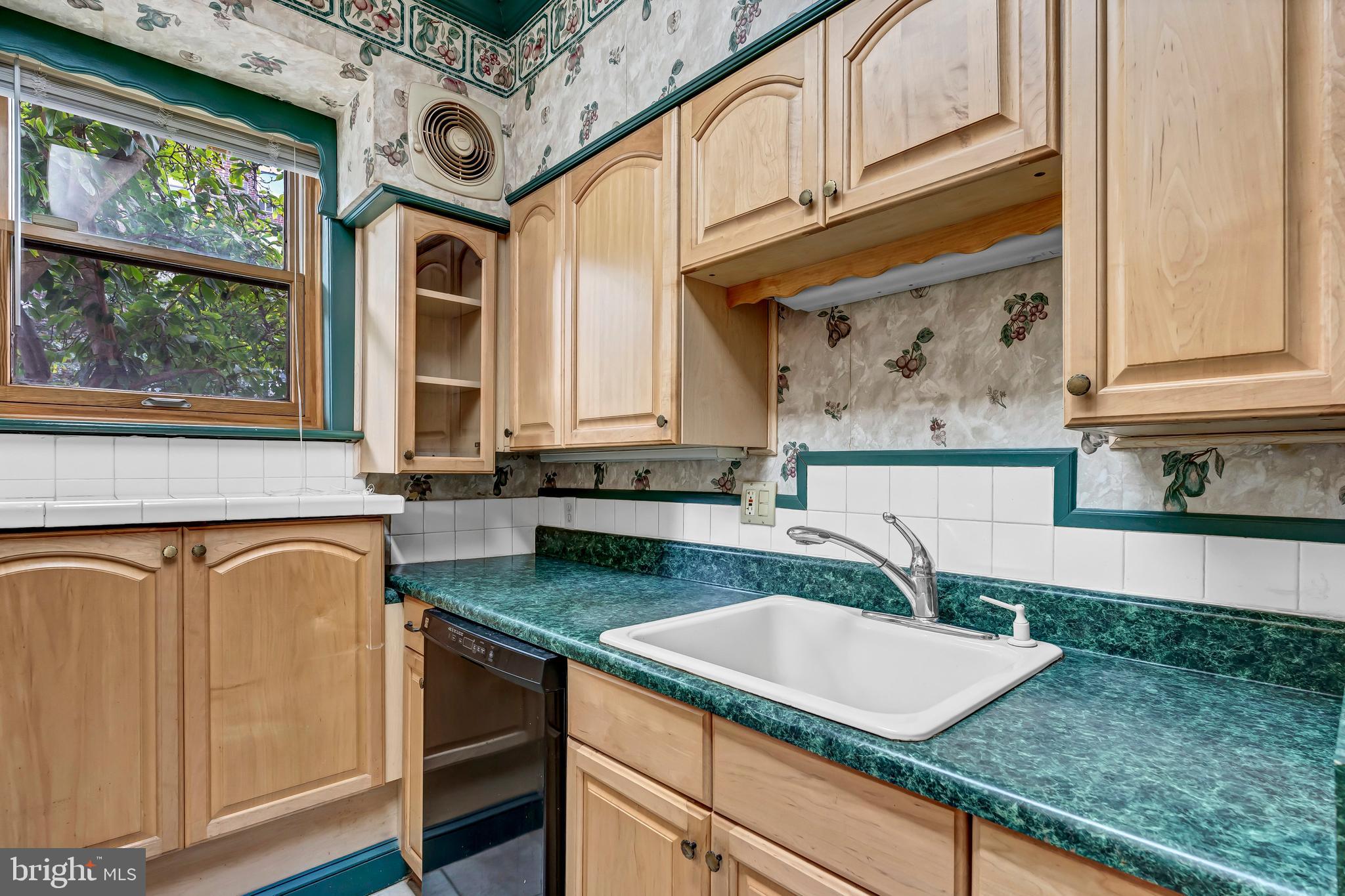 3025 Ontario Rd NW #104