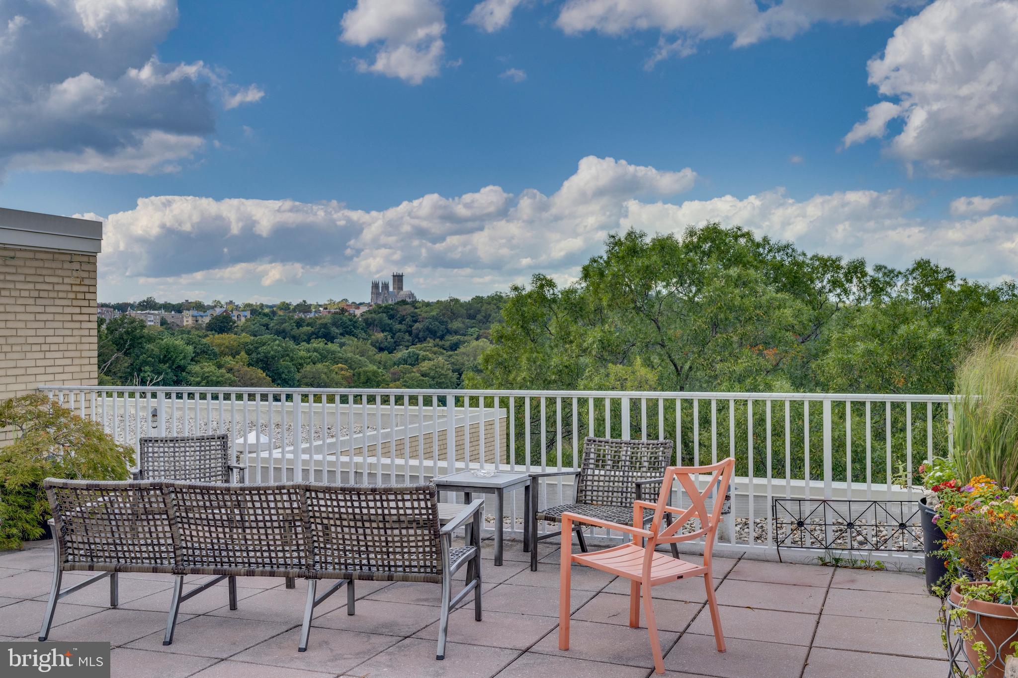 3025 Ontario Rd NW #104