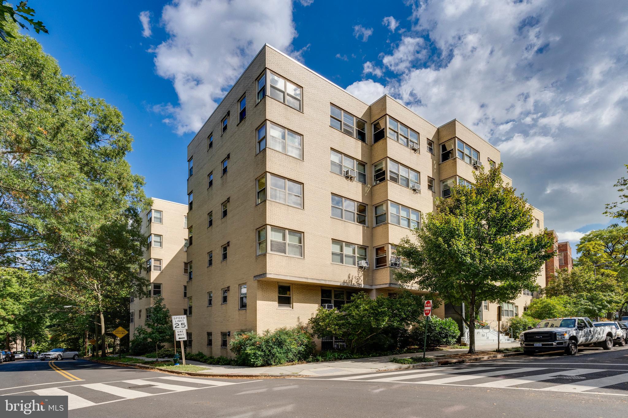 3025 Ontario Rd NW #104