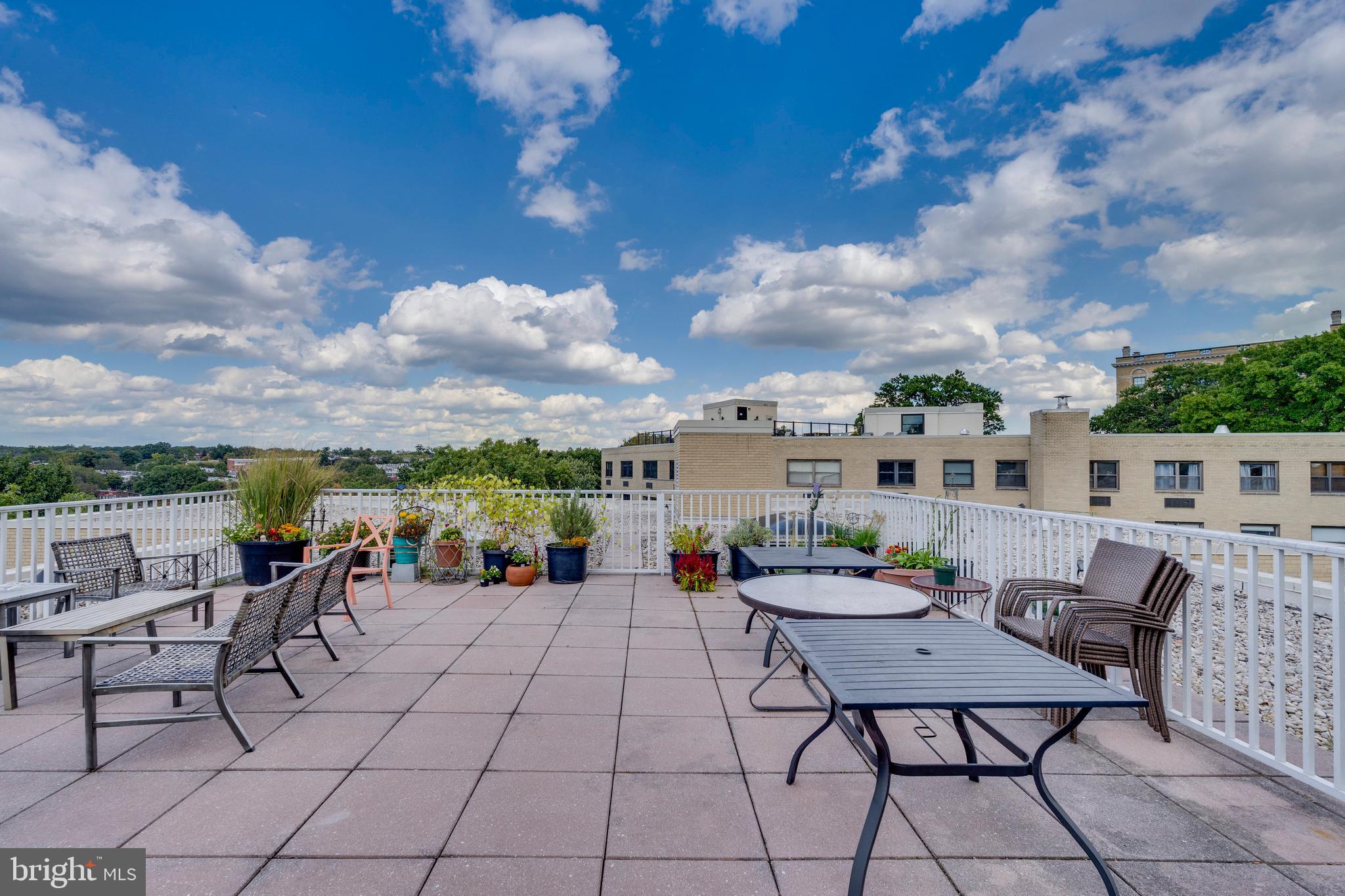 3025 Ontario Rd NW #104