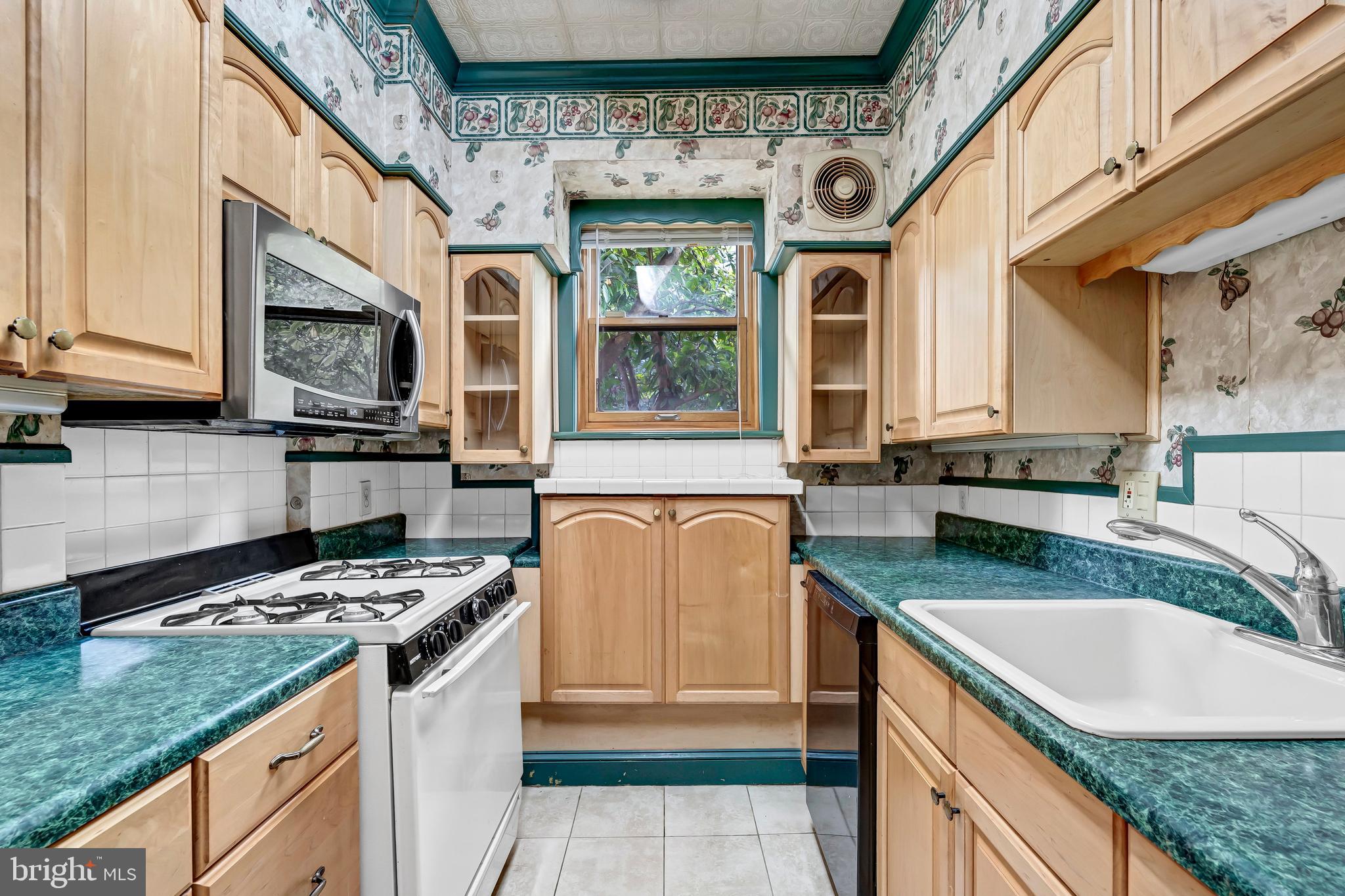 3025 Ontario Rd NW #104