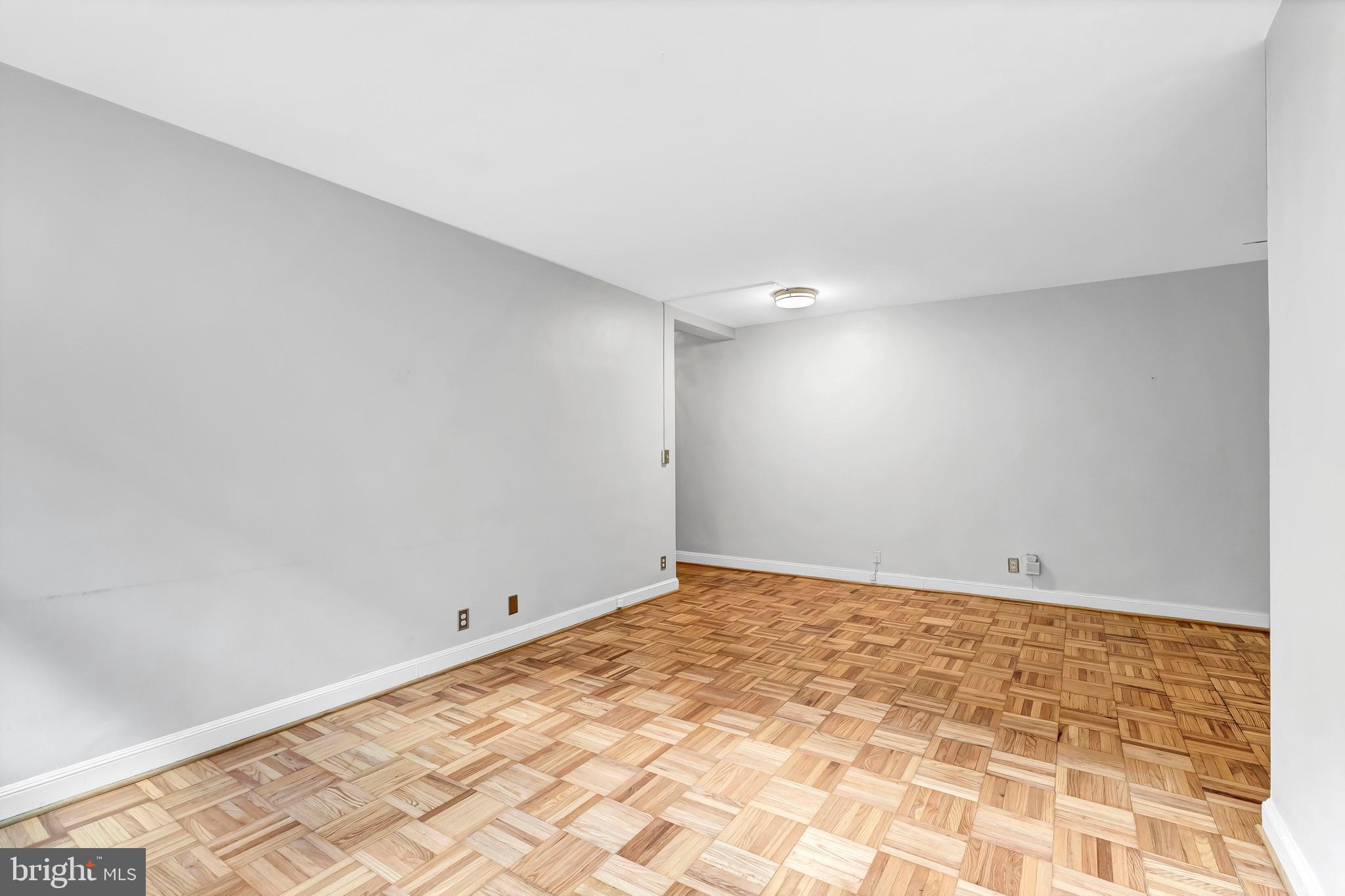 3025 Ontario Rd NW #104