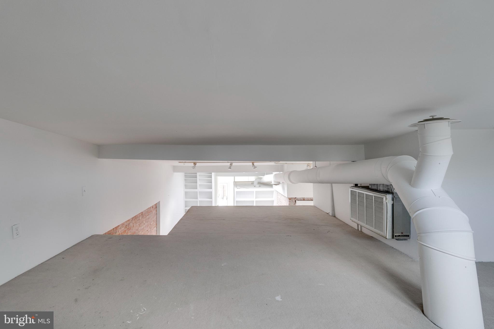 1946 Calvert St NW #4