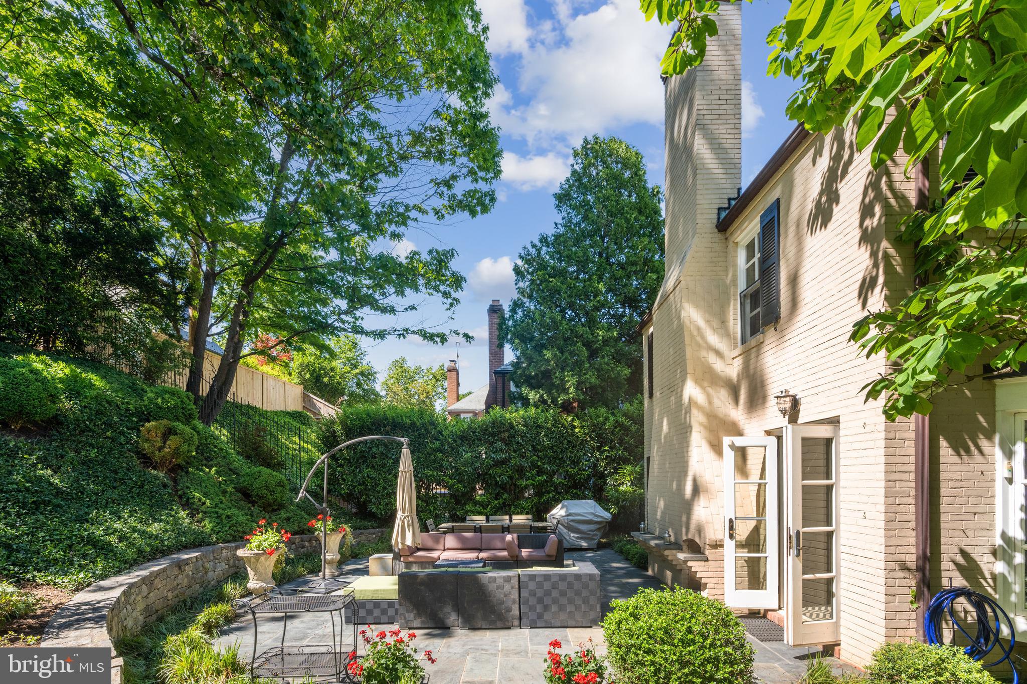 3028 New Mexico Ave NW