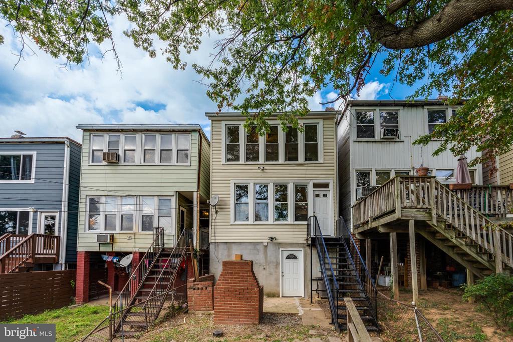 314 Allison St NW