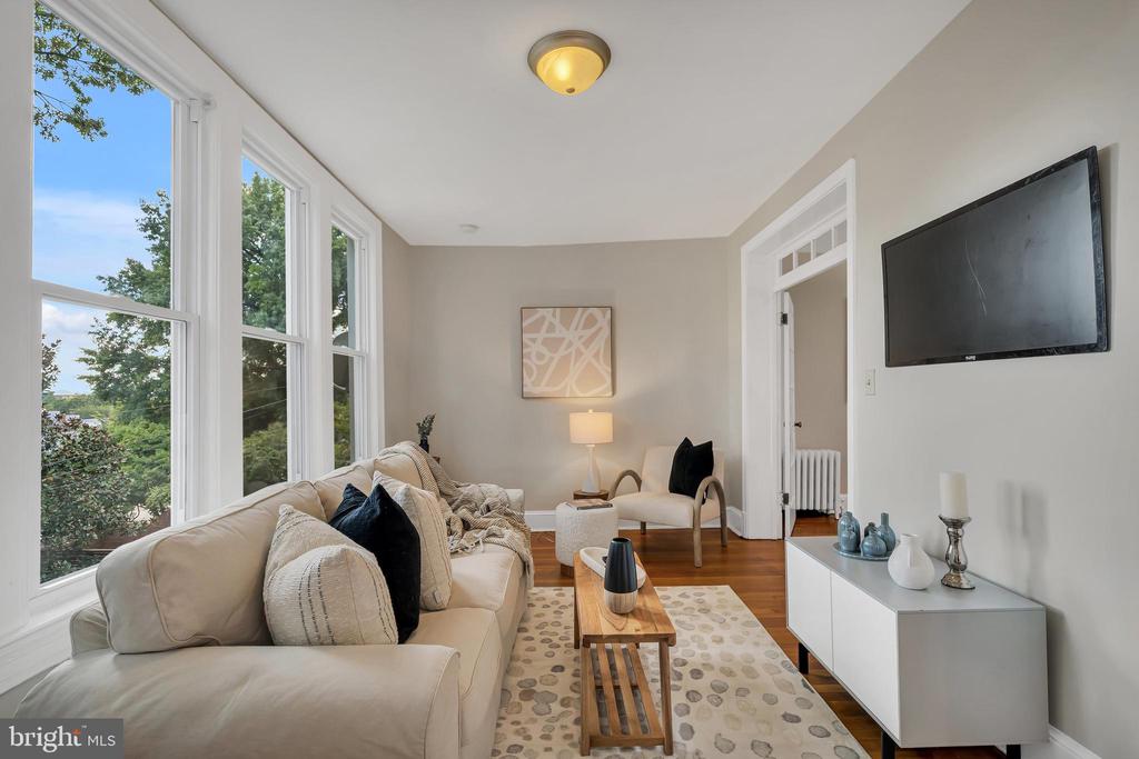 314 Allison St NW