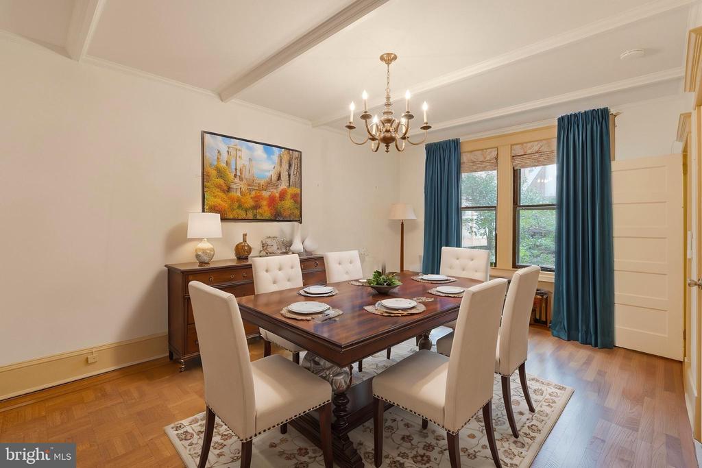 1921 Biltmore St NW