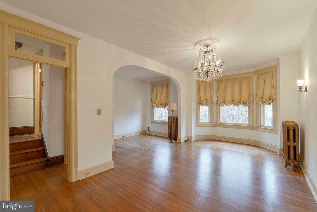 1921 Biltmore St NW