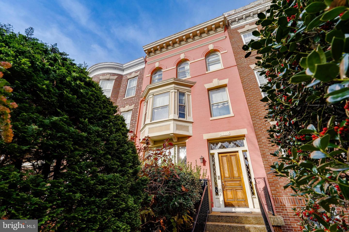 1921 Biltmore St NW