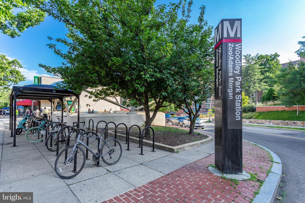 1921 Biltmore St NW