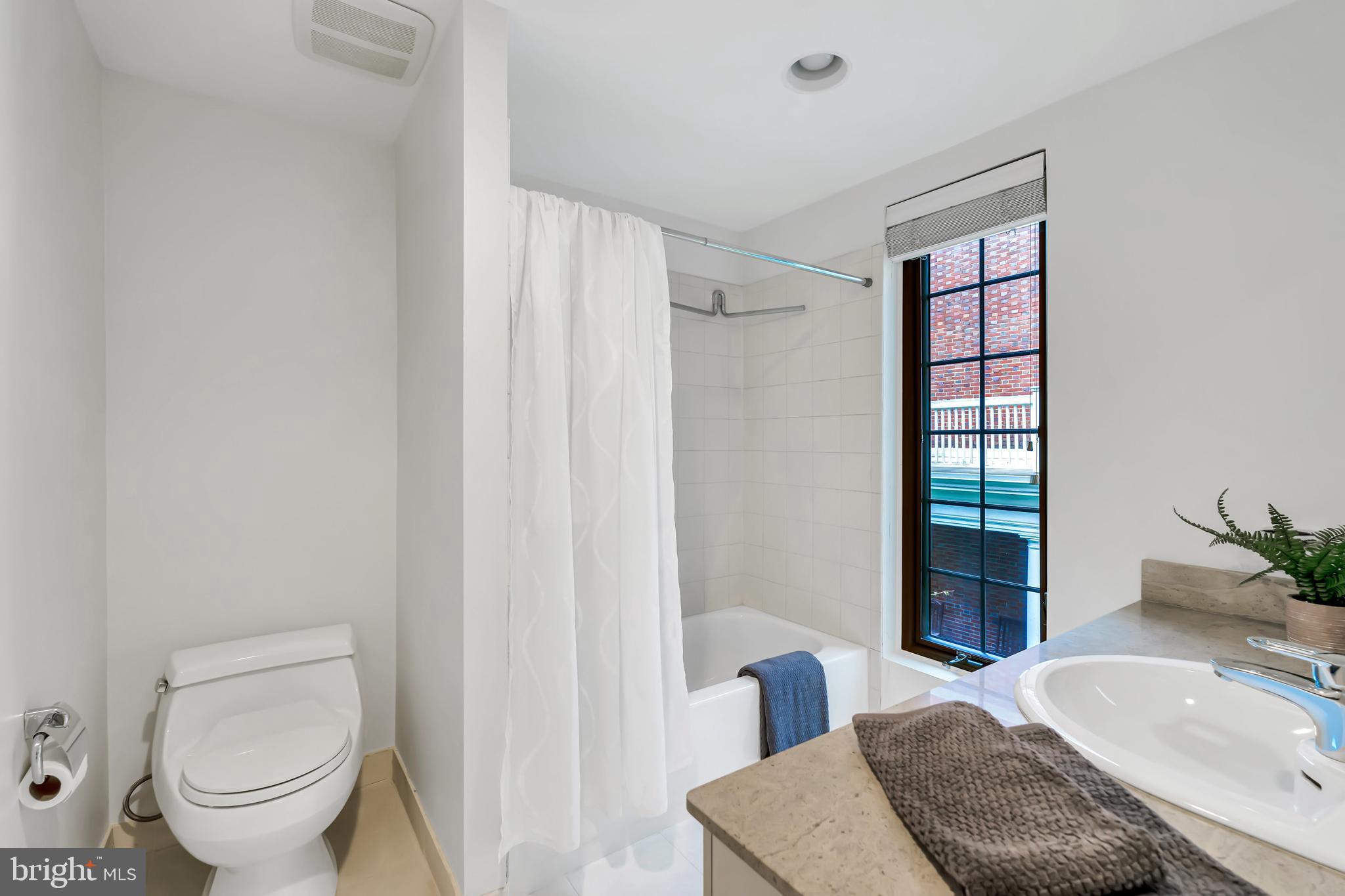 1823 Belmont Rd NW #A